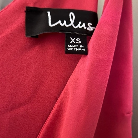 NWT LULUS Manhattan Moment Berry Pink Ruffled Midi Wrap Dress- Size XS - Picture 4 of 7
